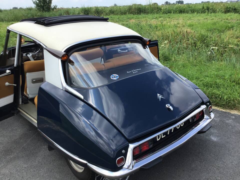 Imagen 4/7 de Citroën ID 19 (1967)