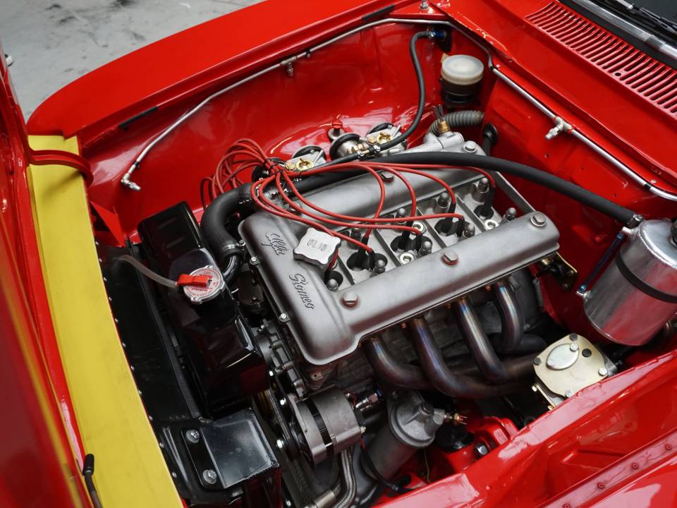Immagine 9/21 di Alfa Romeo GTA 1300 Junior Autodelta (1970)