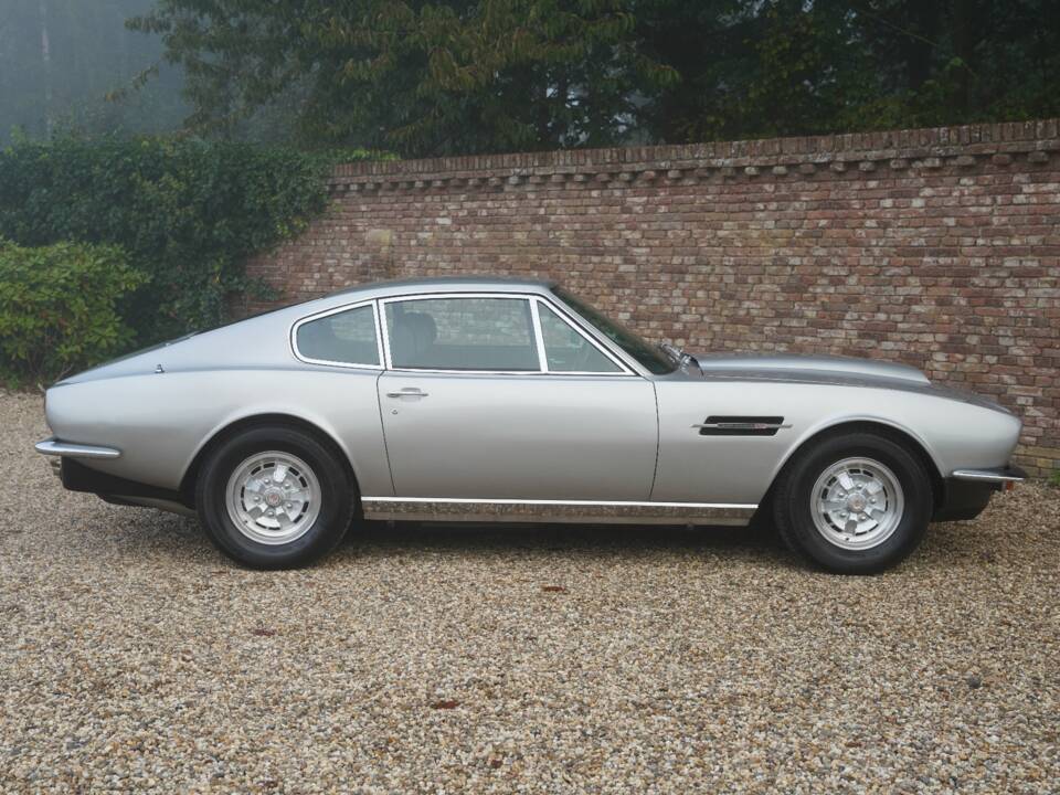 Bild 34/50 von Aston Martin V8 (1974)