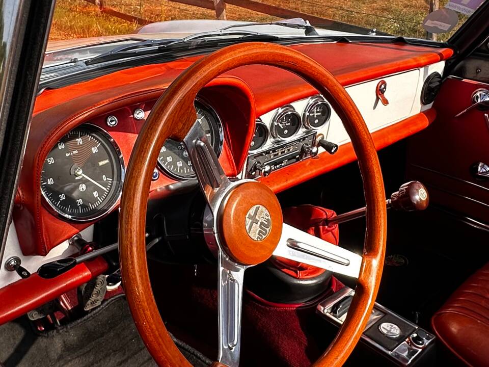 Afbeelding 15/19 van Alfa Romeo 1750 Spider (1969)