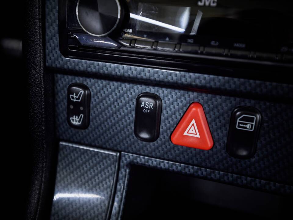 Image 76/100 de Mercedes-Benz SLK 230 Kompressor (1999)
