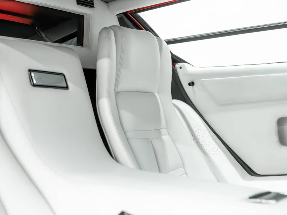 Image 29/50 of Lamborghini Countach LP 5000 S QV (1988)