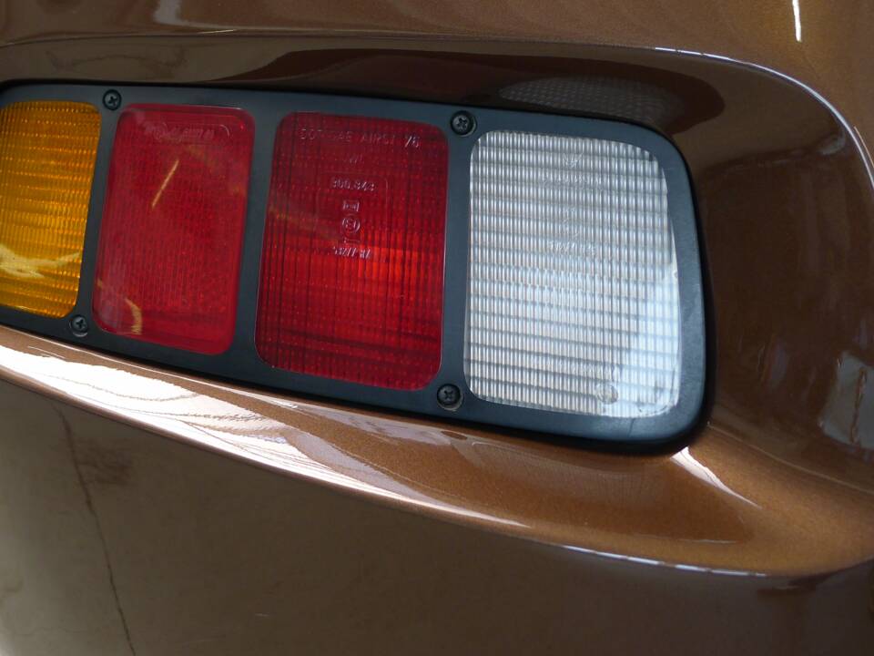 Bild 43/50 von Porsche 928 S (1986)