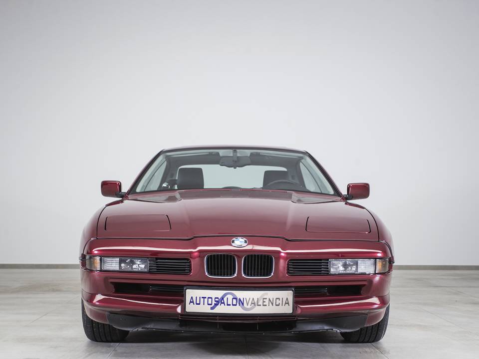 Image 2/29 de BMW 840Ci (1993)