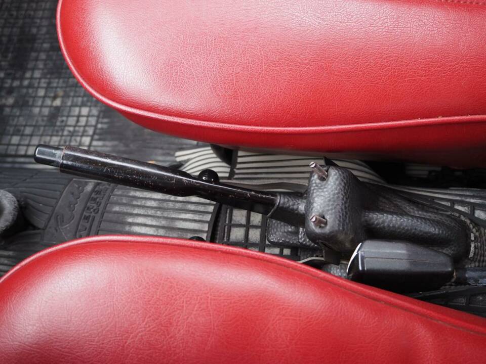 Immagine 14/50 di Volkswagen Escarabajo 1200 (1968)