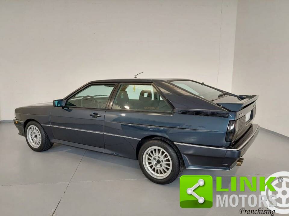 Bild 5/10 von Audi 200 Avant quattro - 2.1 Turbo (1985)