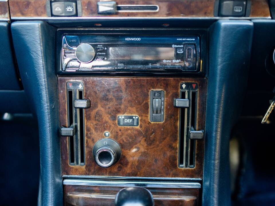 Image 17/21 of Mercedes-Benz 300 SL (1987)