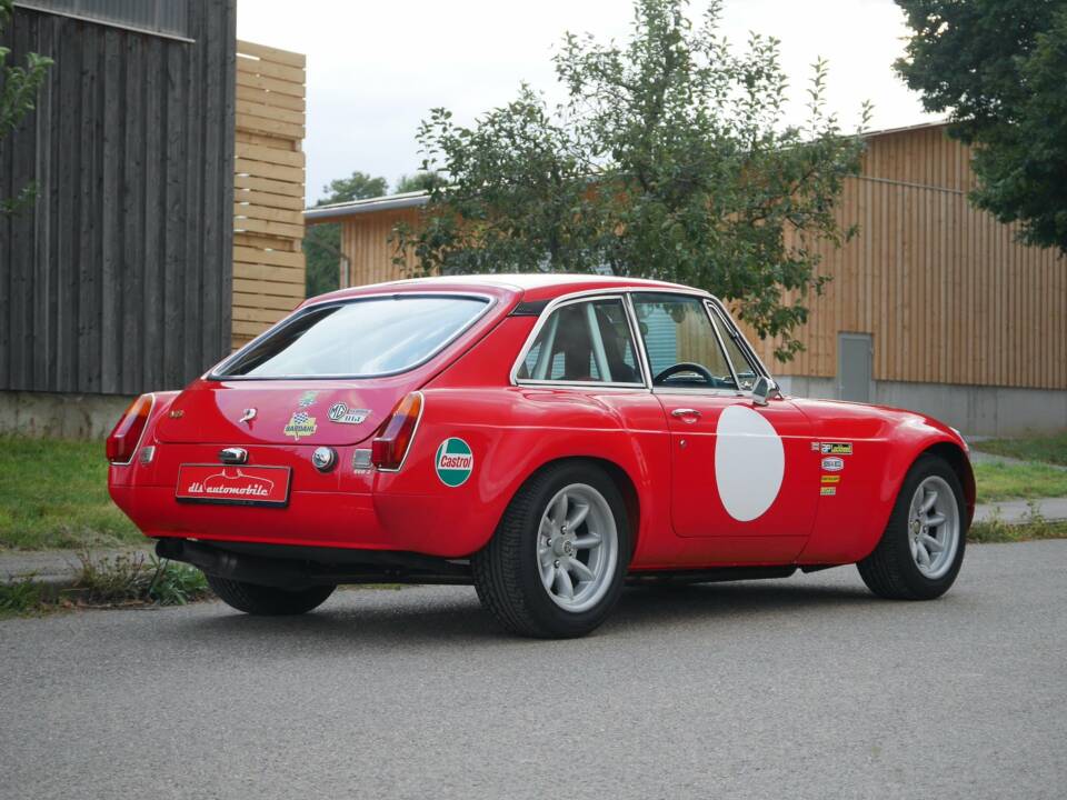 Image 5/50 of MG MGB GT V8 SEC (1971)