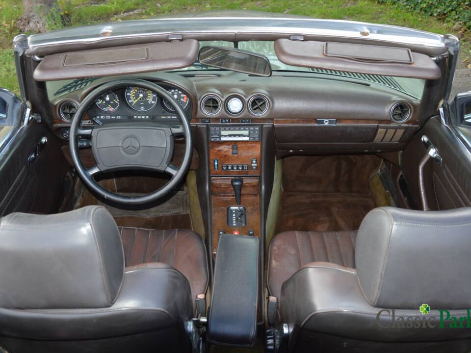 Image 12/47 de Mercedes-Benz 560 SL (1986)