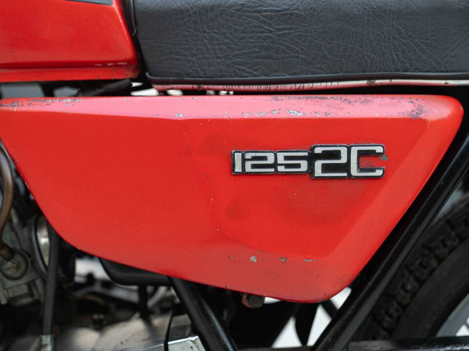 Image 16/26 de Benelli 125 Sport Special (1971)