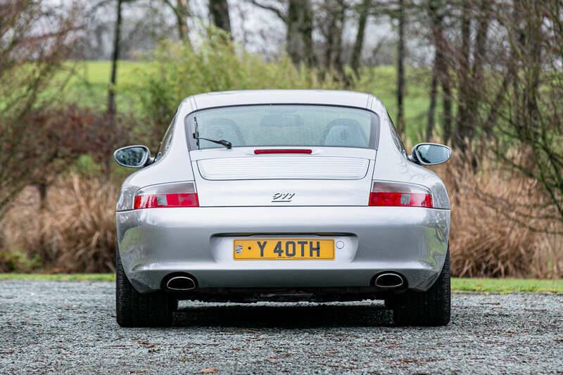 Bild 7/39 von Porsche 911 Carrera "40 Jahre 911" (2004)