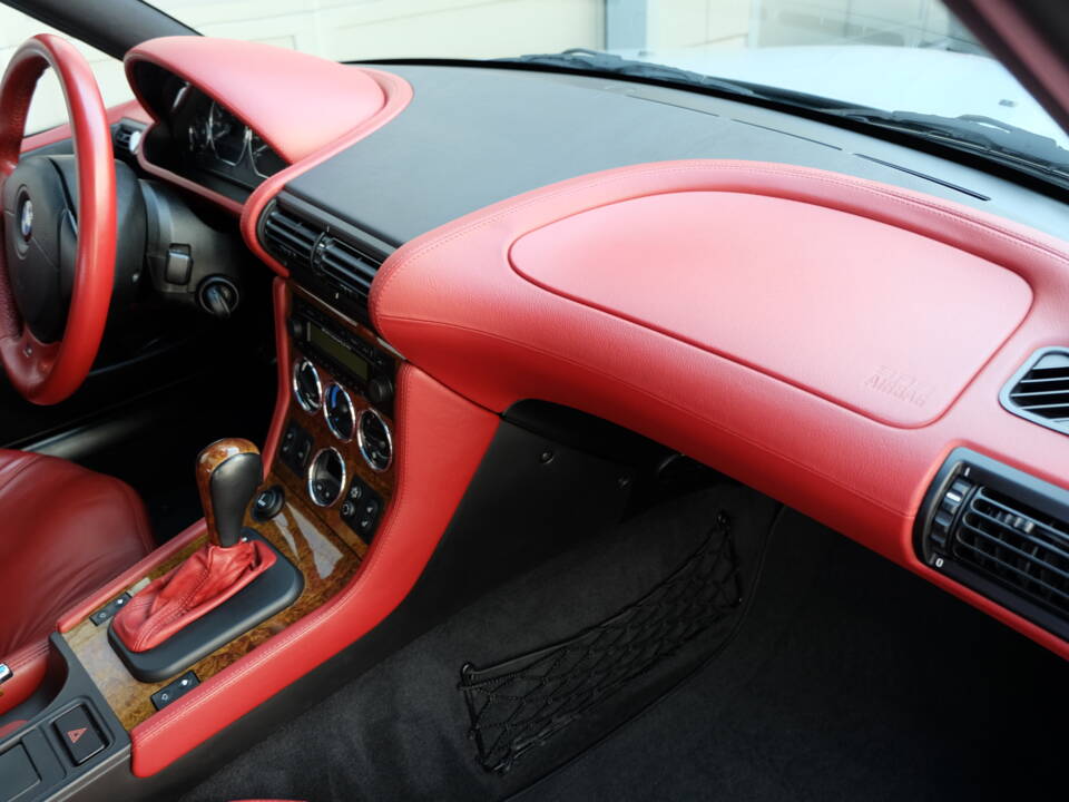 Image 25/60 of BMW Z3 Coupé 3.0 (2001)