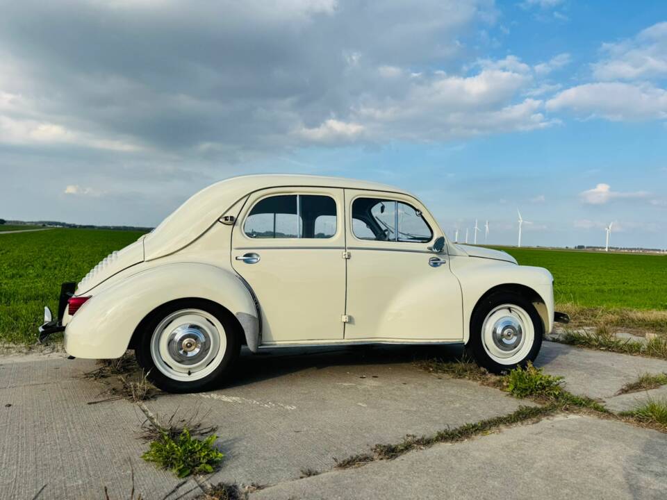 Imagen 2/35 de Renault 4 CV (1956)