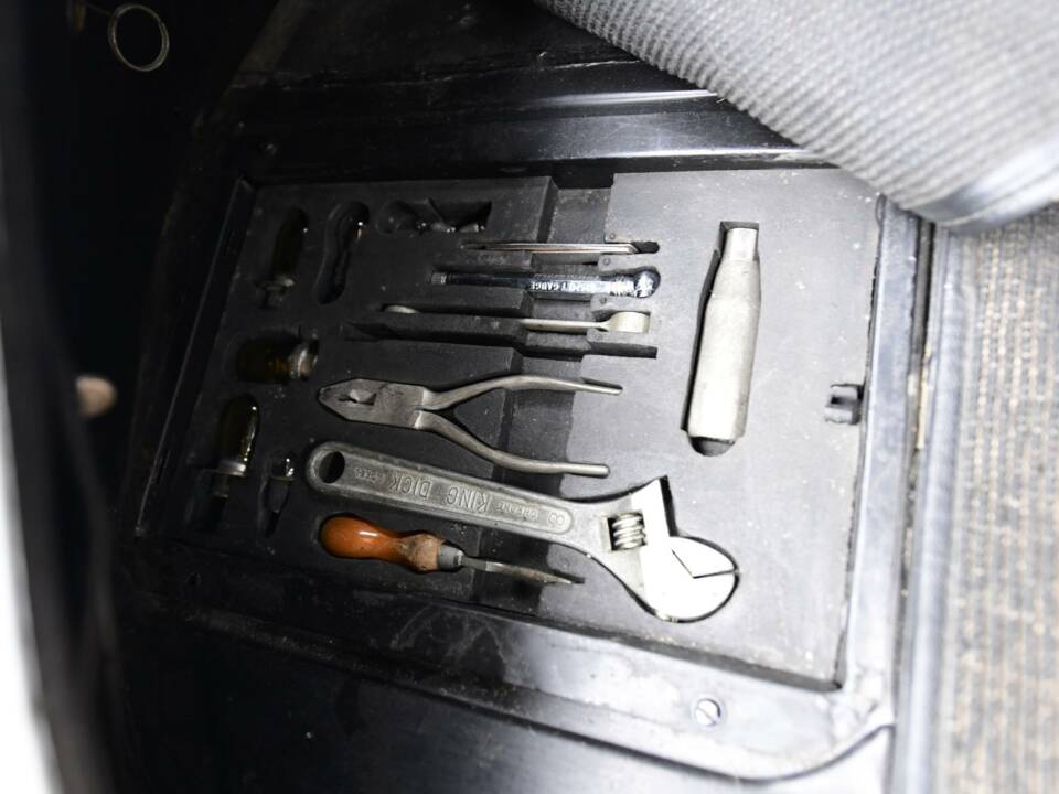 Image 45/50 of Bentley S 3 (1964)