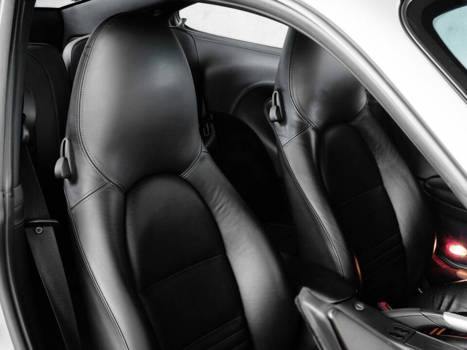Image 28/49 of Porsche 911 Turbo (2002)