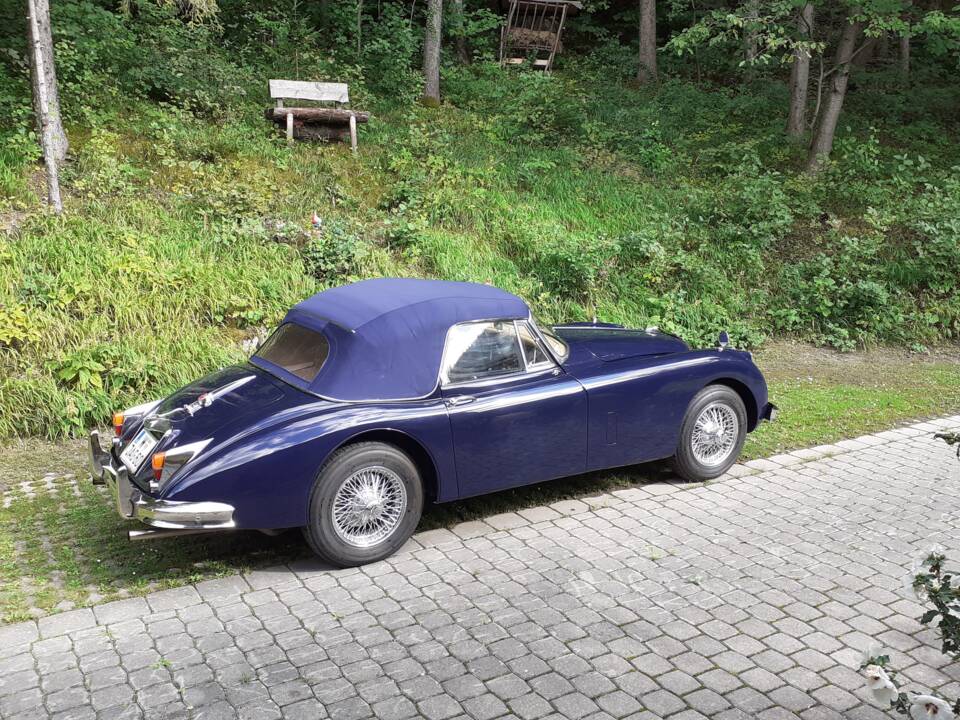 Immagine 37/64 di Jaguar XK 150 3.8 SE DHC (1960)