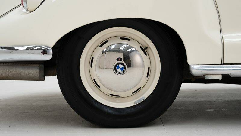 Image 15/15 de BMW 2600 (1962)
