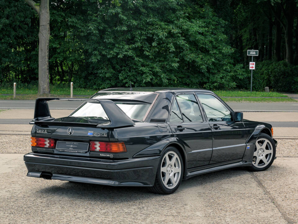 Imagen 16/51 de Mercedes-Benz 190 E 2.5-16 Evolution II (1991)