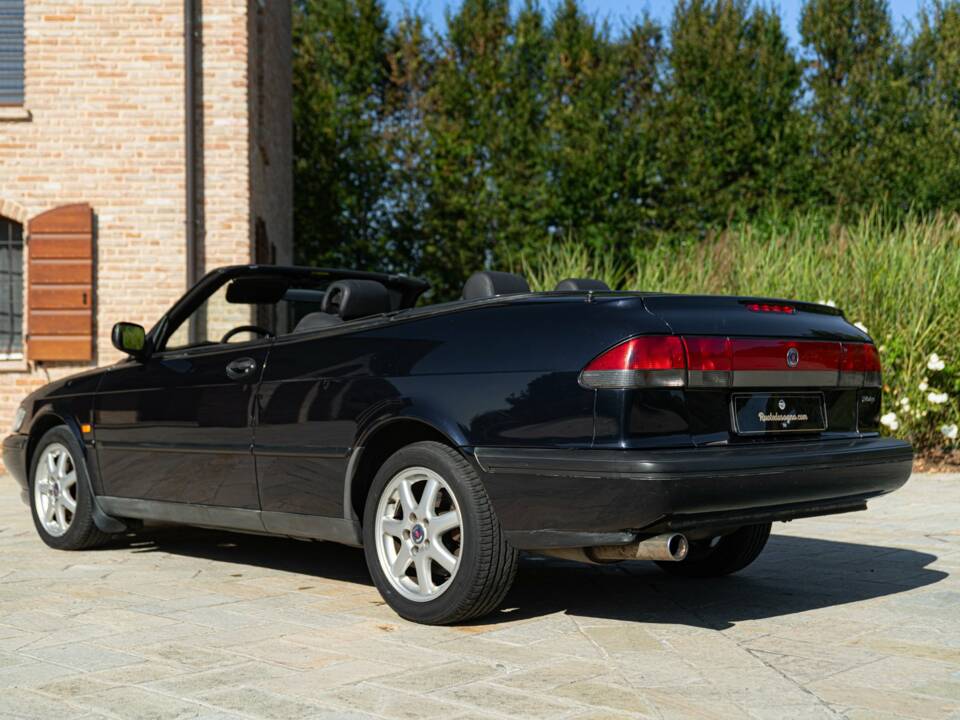 Bild 7/50 von Saab 900 2.0i (1997)