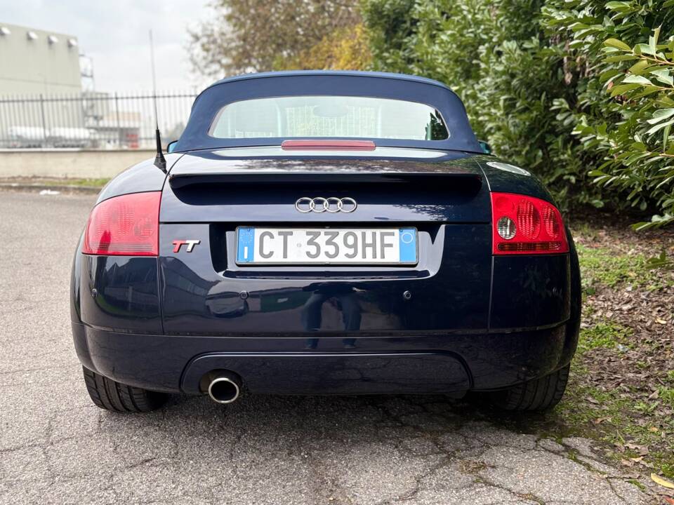 Image 6/14 of Audi TT 1.8 T (2006)
