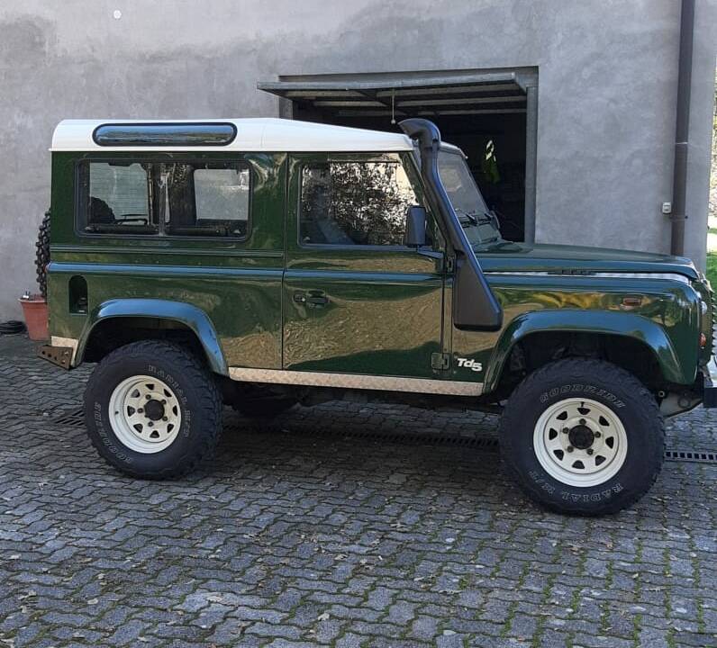 Image 23/34 of Land Rover Defender 90 Td5 (2000)