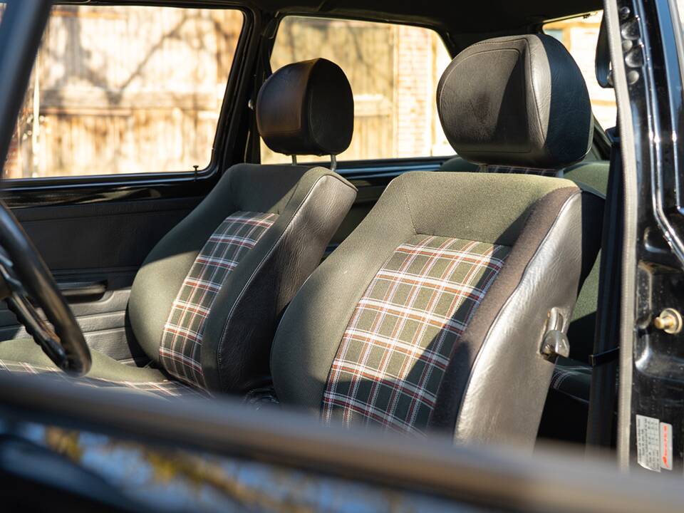 Bild 29/54 von Volkswagen Golf Mk I GTI 1.6 (1980)