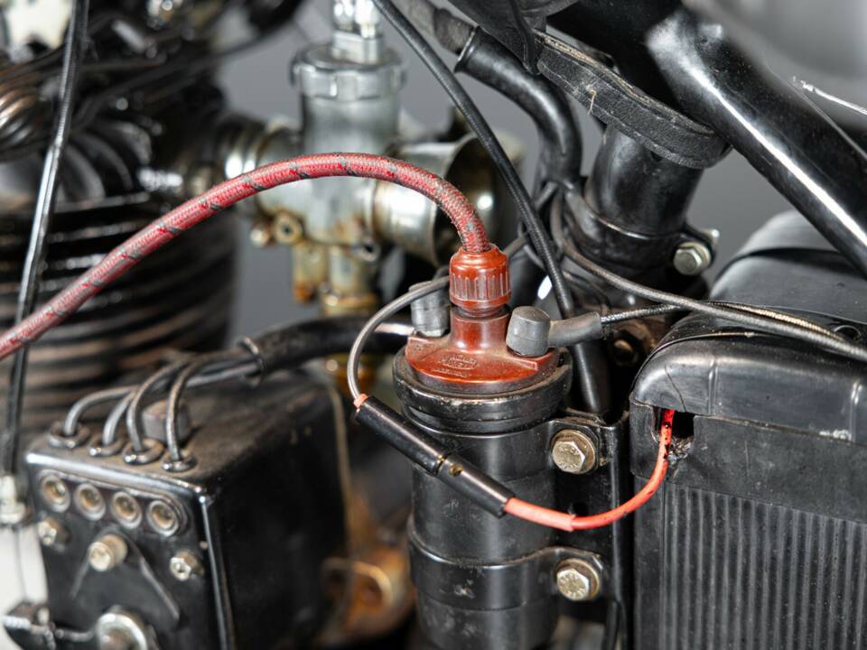 Image 22/50 of Bianchi Stelvio 250 (1948)