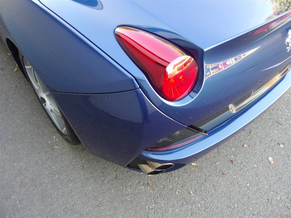 Bild 37/99 von Ferrari California (2009)