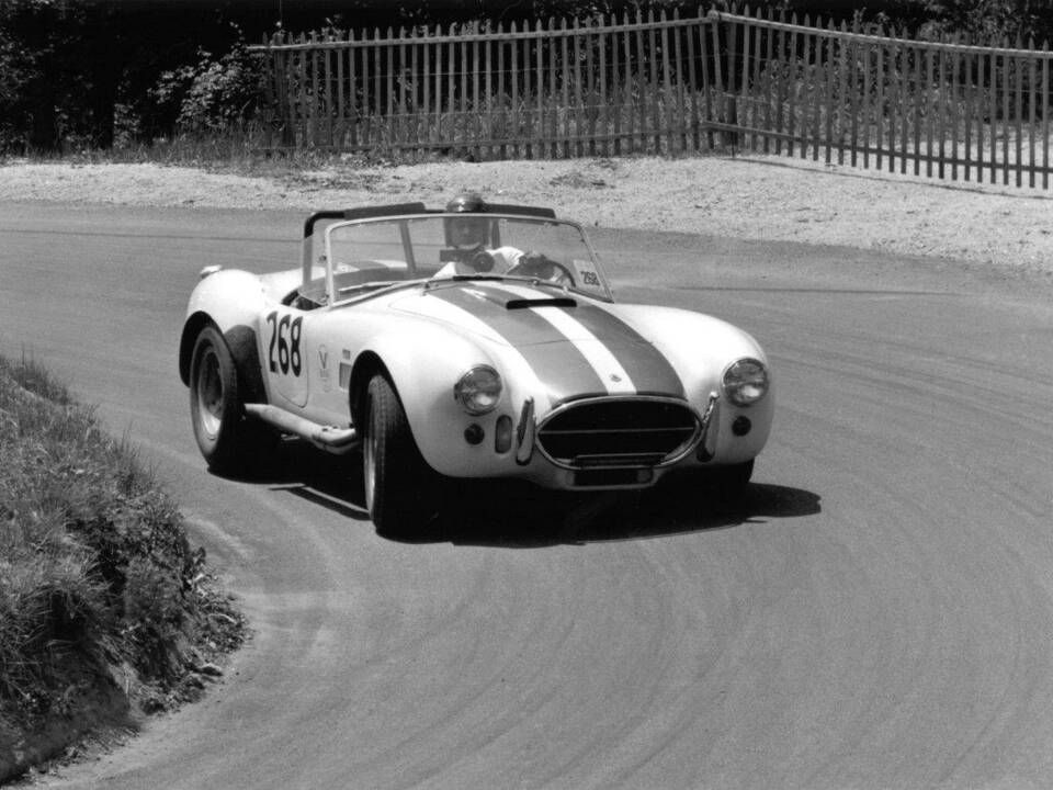 Bild 21/22 von AC Cobra 427 (1966)