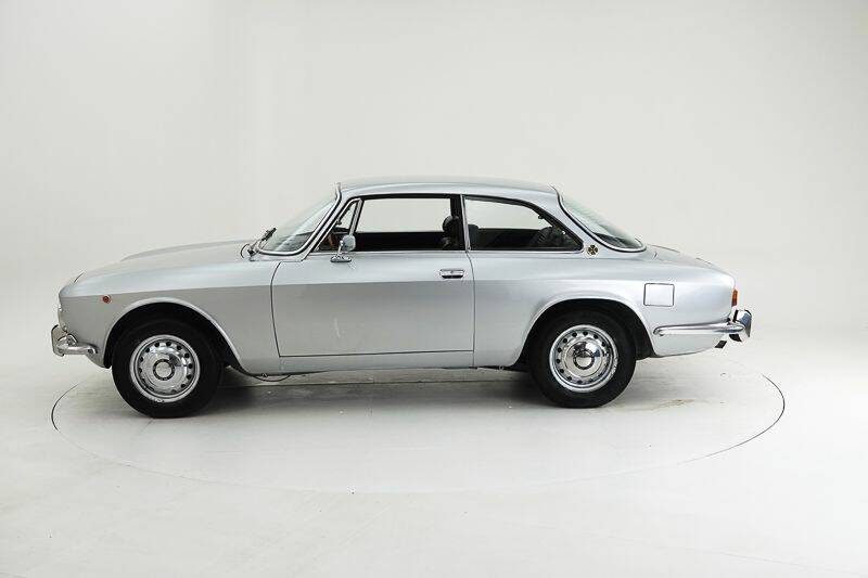 Bild 8/15 von Alfa Romeo 1750 GT Veloce (1971)