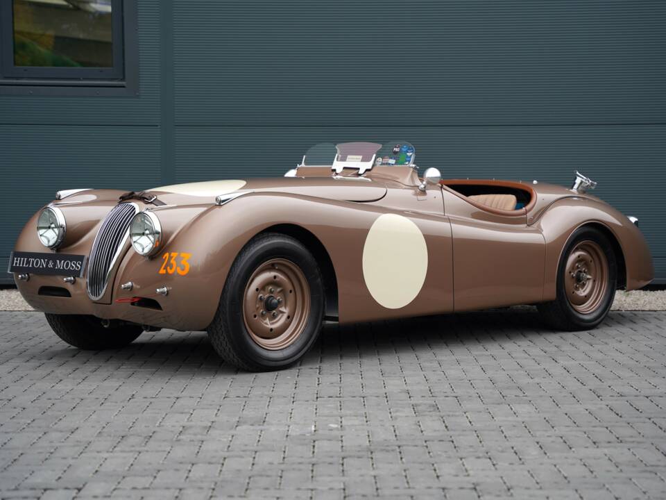Image 4/50 of Jaguar XK 120 OTS (1950)