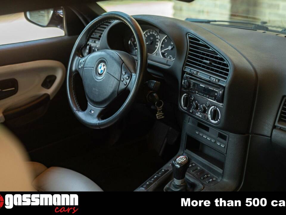 Immagine 10/15 di BMW 320i (2000)