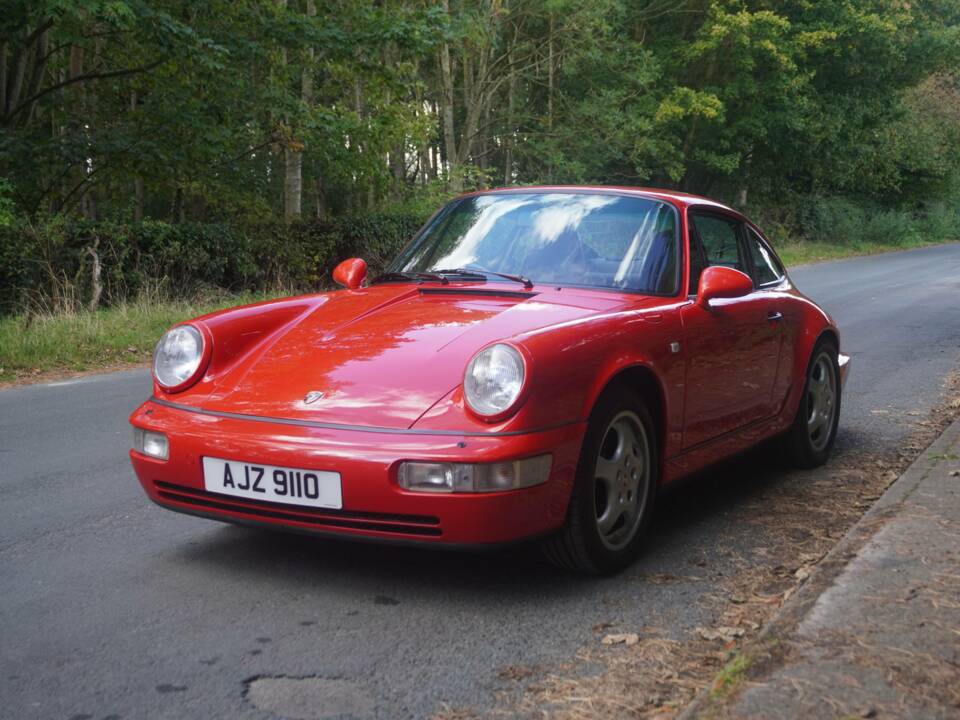 Image 3/17 de Porsche 911 Carrera 4 (1990)