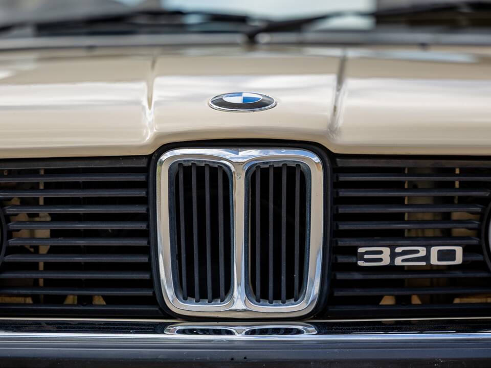 Image 29/48 of BMW 320/6 (1980)