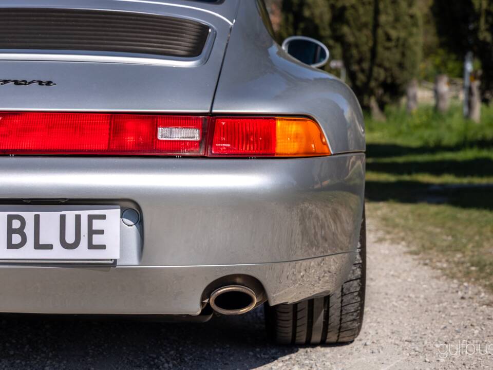 Immagine 56/73 di Porsche 911 Carrera (1995)