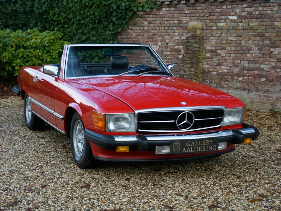Bild 47/50 von Mercedes-Benz 500 SL (1983)