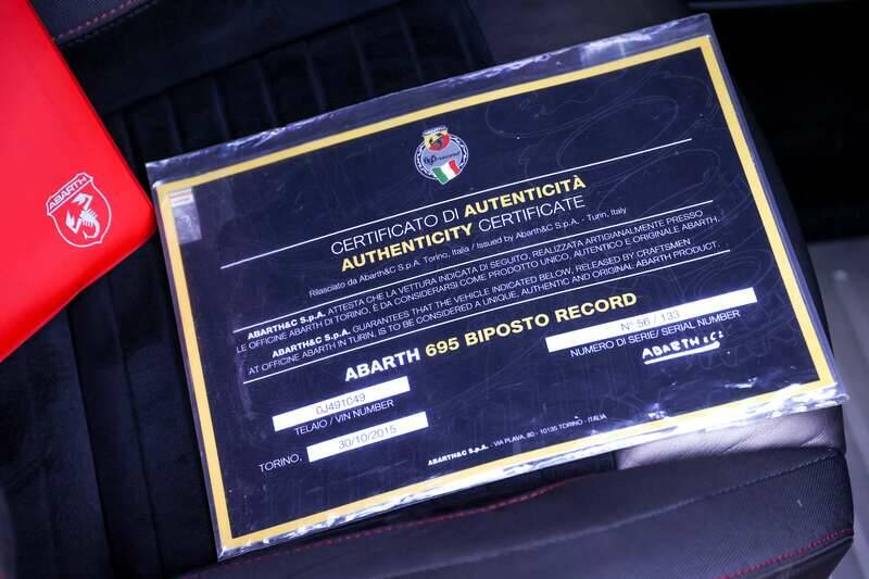 Immagine 30/41 di Abarth 695 Biposto (2006)