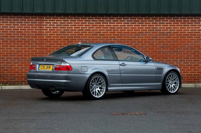 Image 16/50 of BMW M3 (2005)