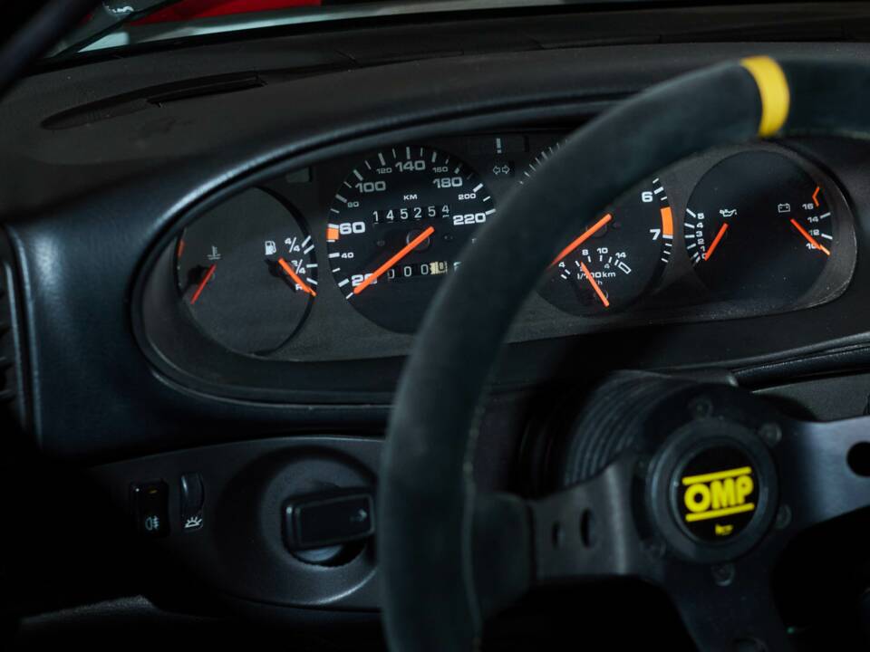 Image 25/38 of Porsche 944 (1985)