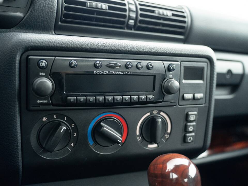 Bild 37/47 von BMW 323ti Compact (1998)