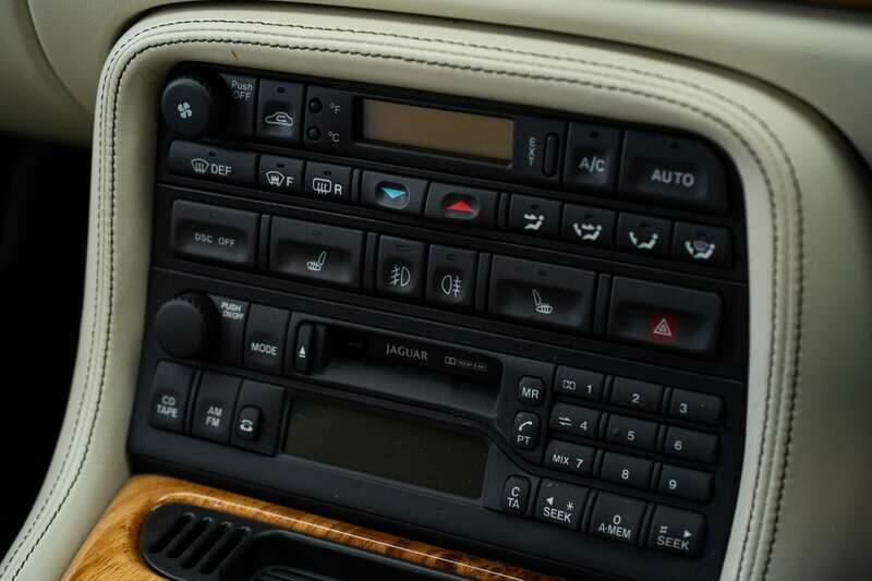 Afbeelding 26/50 van Jaguar XKR (2006)
