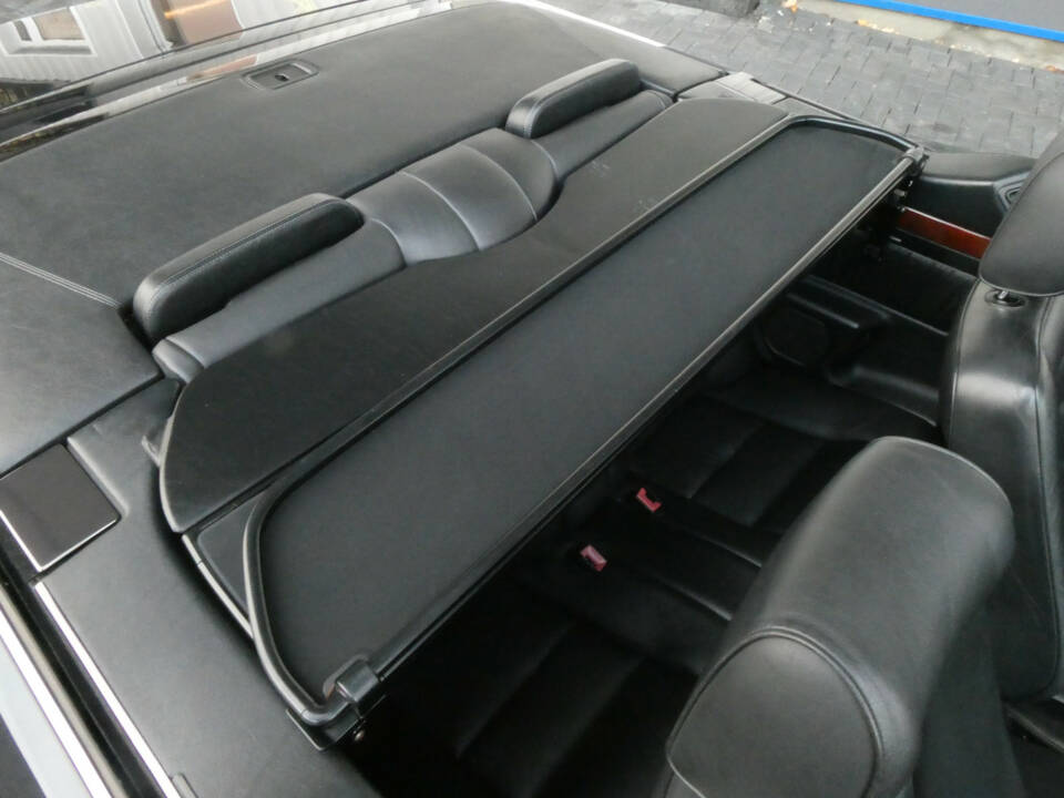 Bild 17/24 von Mercedes-Benz E 320 (1994)