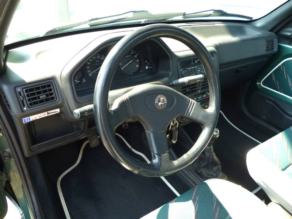 Imagen 8/21 de Peugeot 106 1.4 (1993)