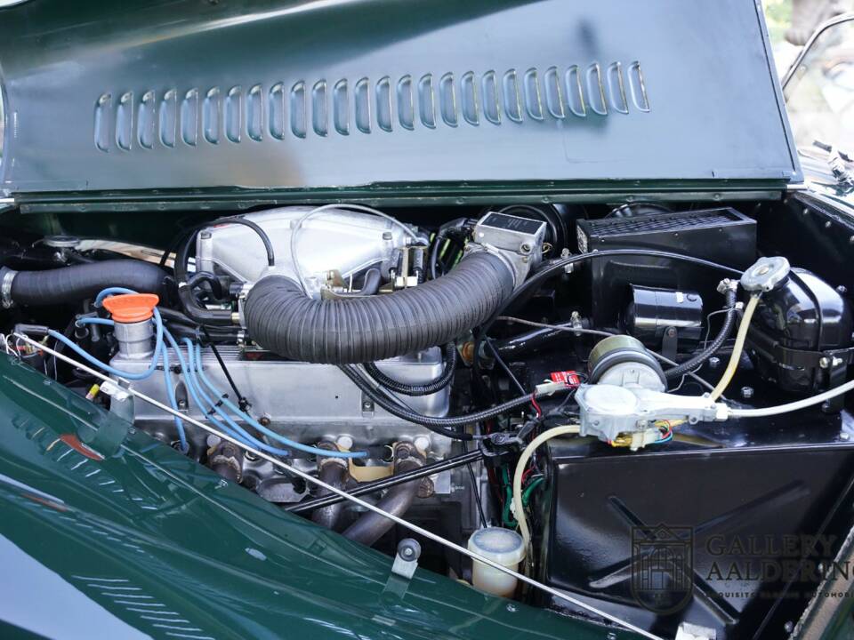 Bild 33/50 von Morgan Plus 8 (1991)