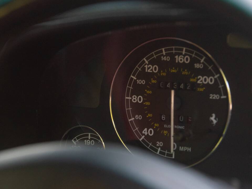 Image 29/37 of Ferrari 550 Maranello (2000)