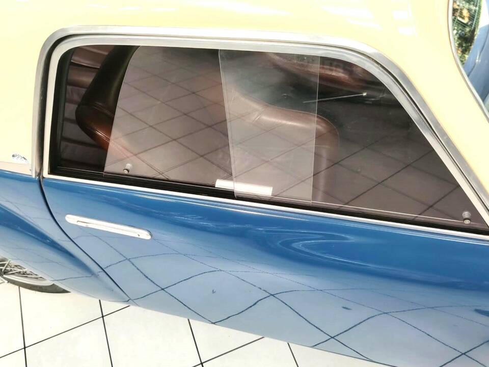 Afbeelding 19/56 van SIMCA 8 Sport (1951)