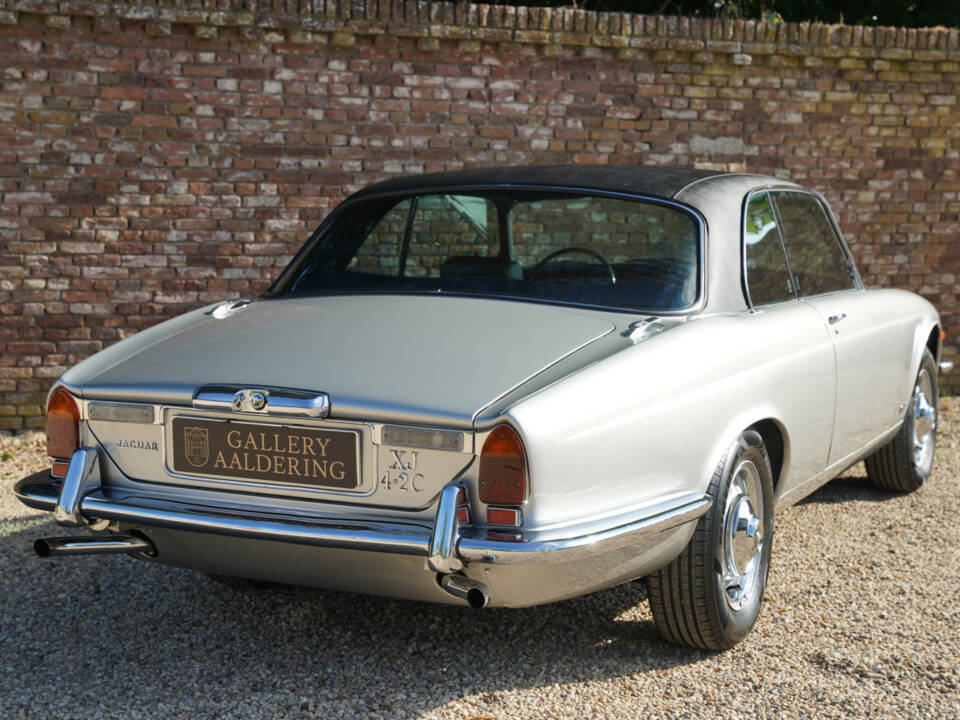 Bild 16/50 von Jaguar XJ 6 C 4.2 (1975)