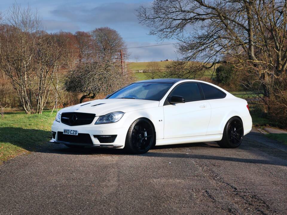 Imagen 30/40 de Mercedes-Benz C 63 AMG (2013)