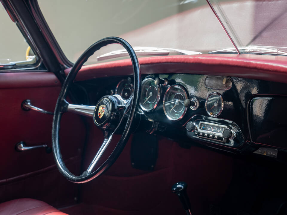 Image 13/24 of Porsche 356 B 1600 (1961)