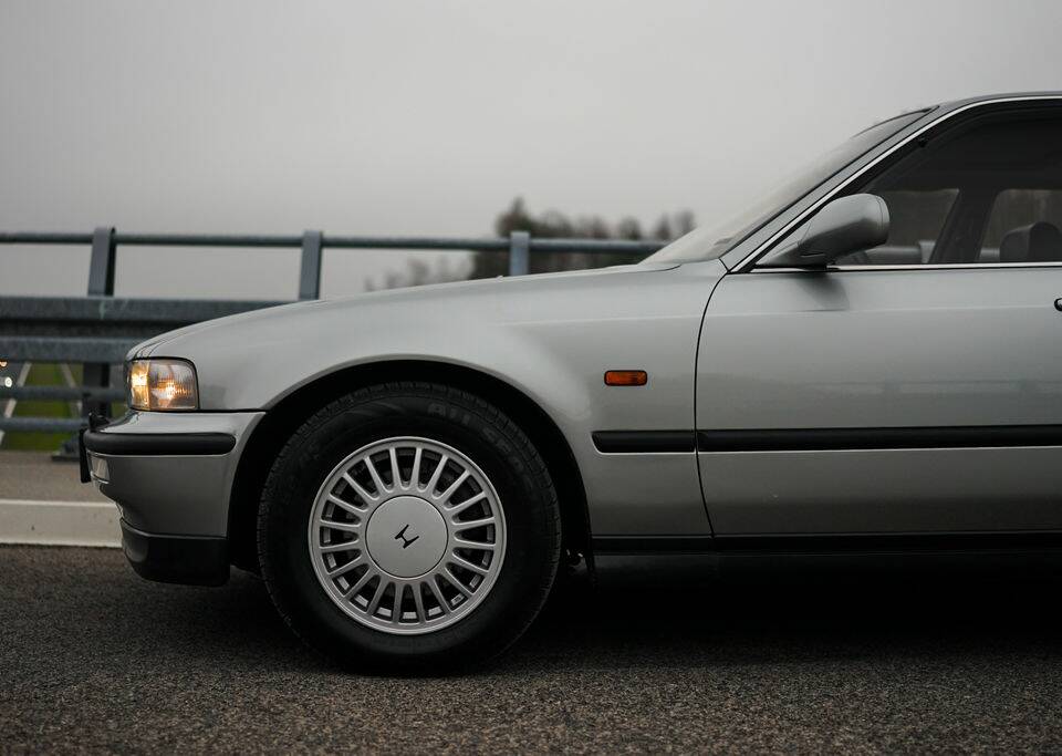 Bild 8/8 von Honda Legend 3.2i (1993)